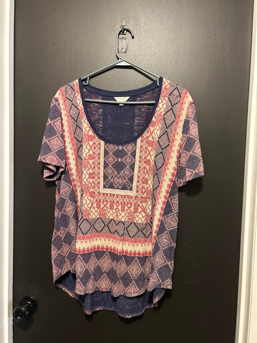 Lucky Brand Navy and Pink Geometric Scoop Neck Tee
